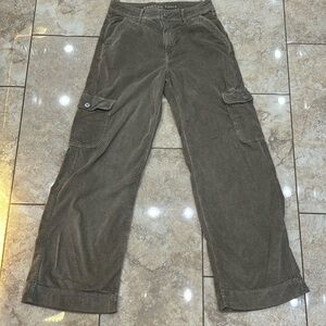 American Eagle Cargo Corduroy Wide Leg Pants Size 6
